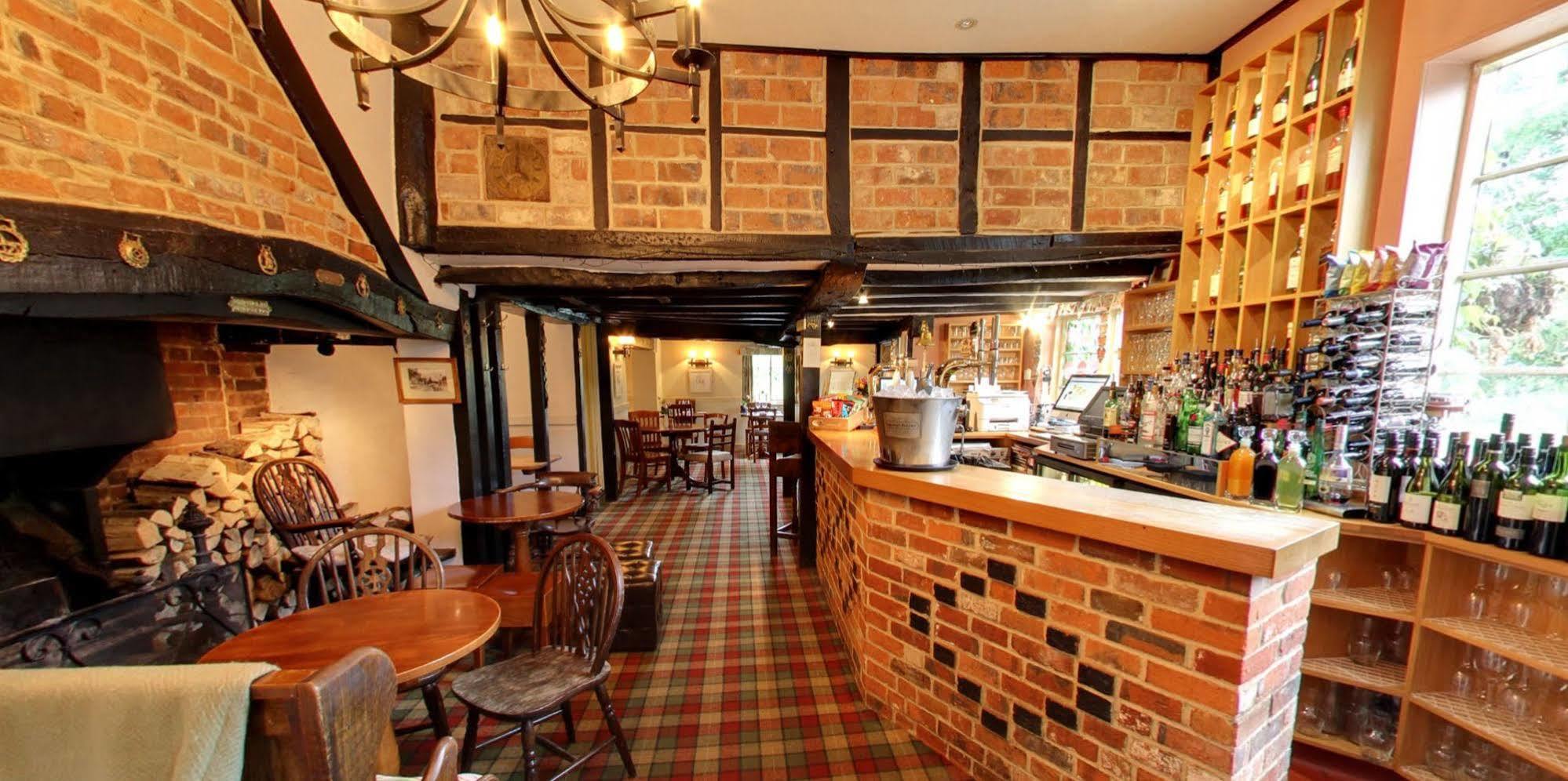 The Nags Head Hotel Great Missenden Exterior foto
